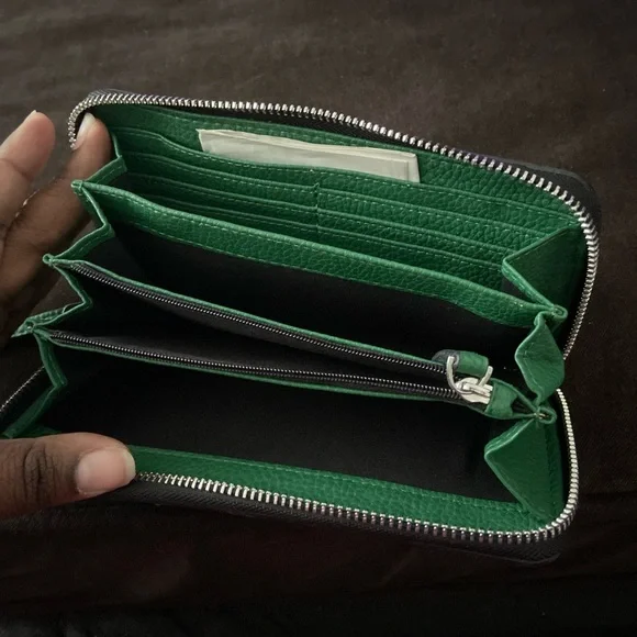 Armani exchange wristlet wallet - Picture 3 of 3